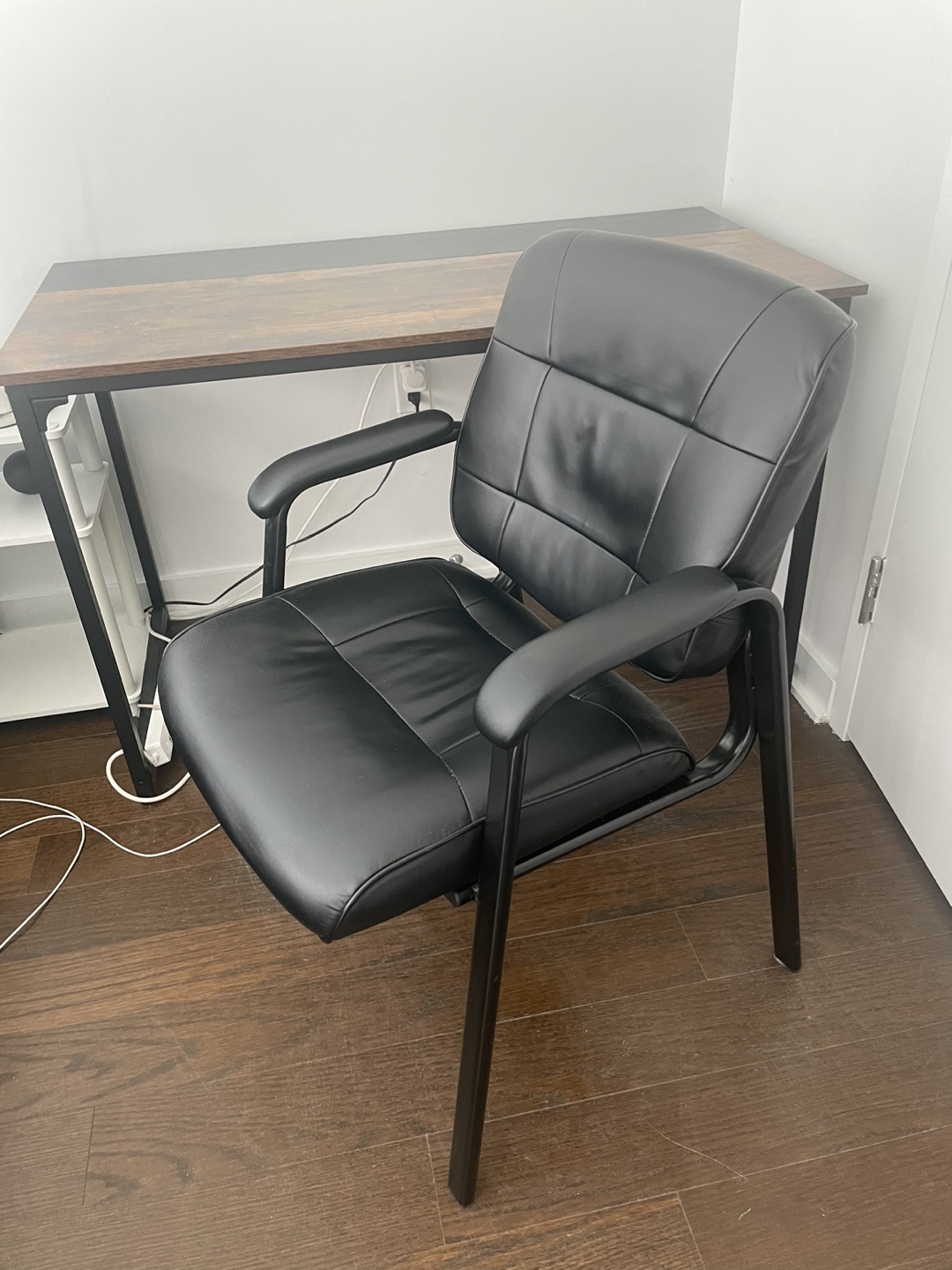 Chair (nice and soft)
