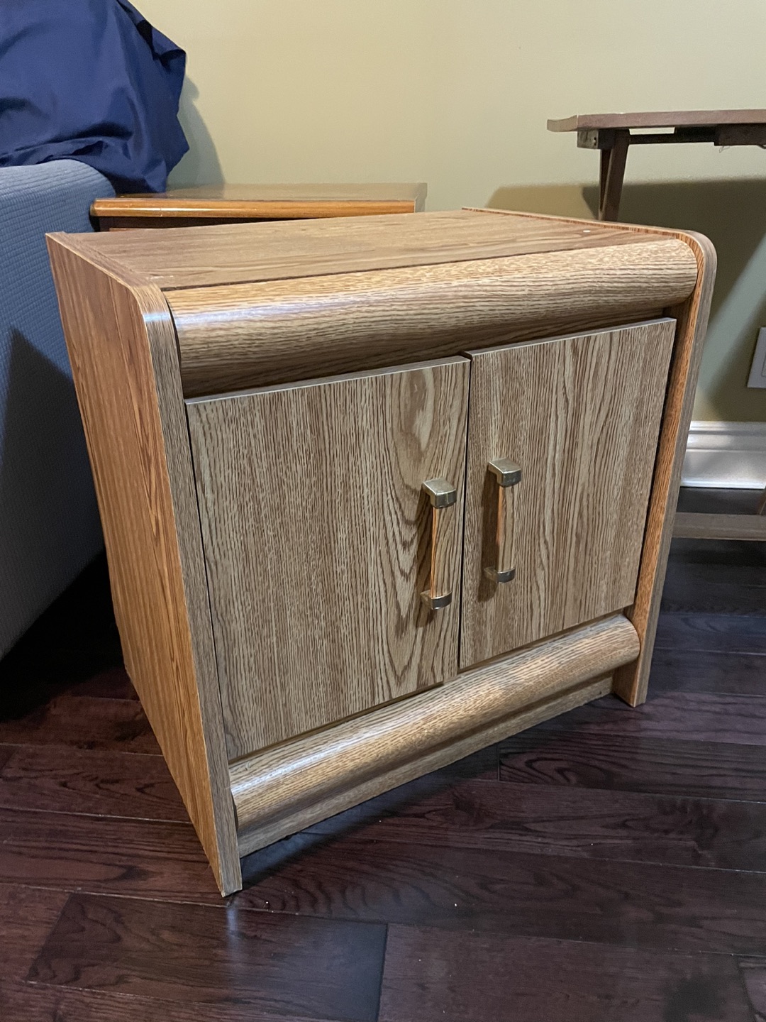 Side table thumbnail
