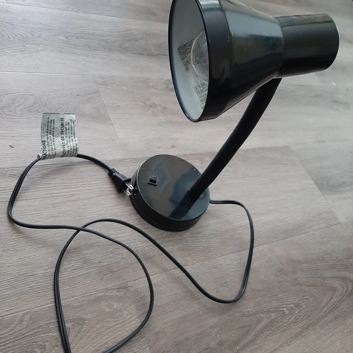desk lamp 🌱