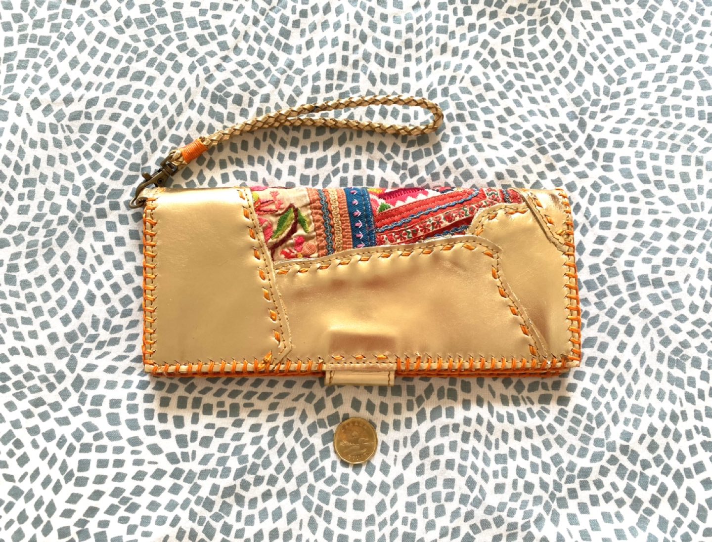 Golden leather&embroidered hand made big wallet from Thailand. image indicator(6)