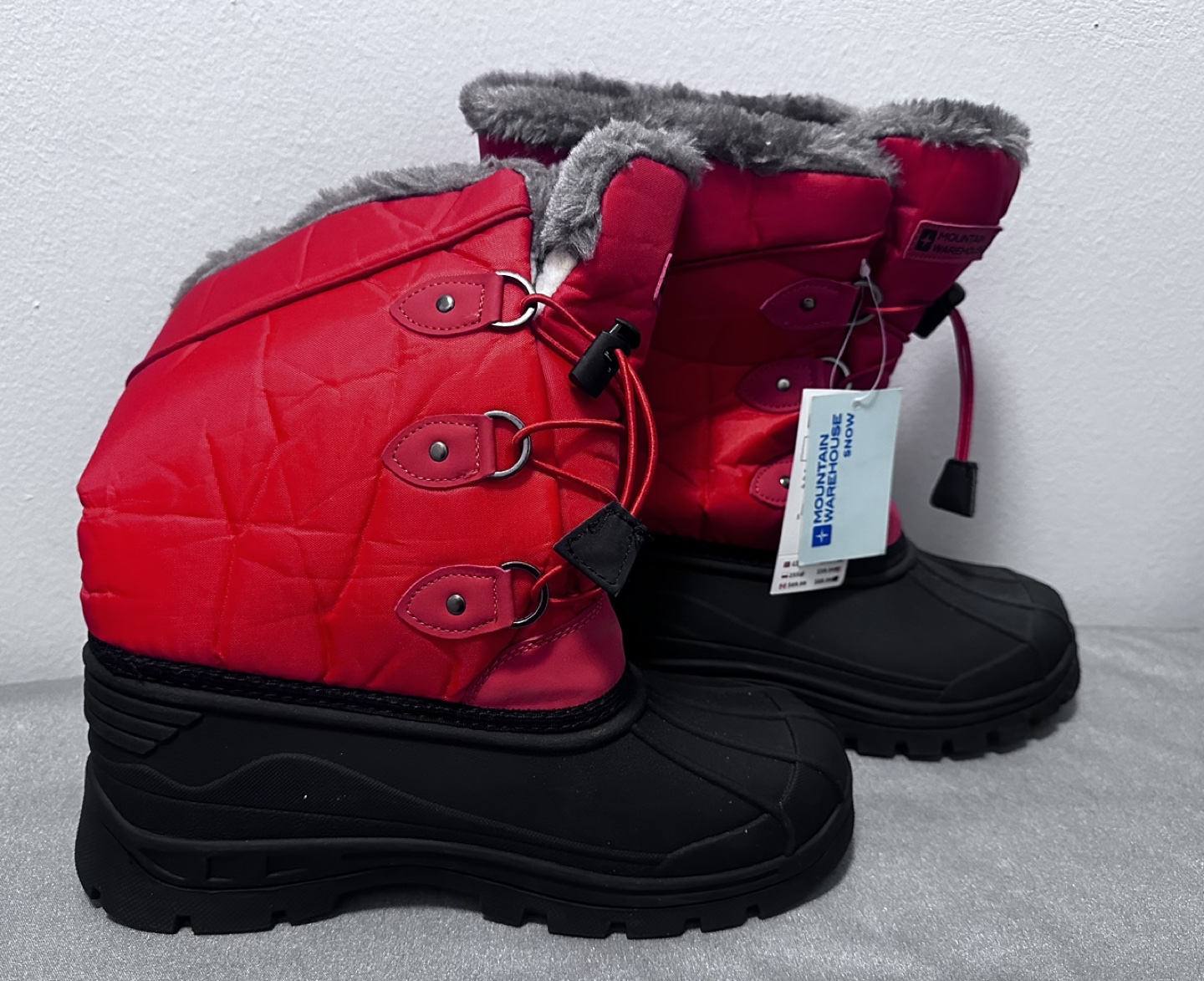Kid’s Snow boot size 4 image indicator(2)