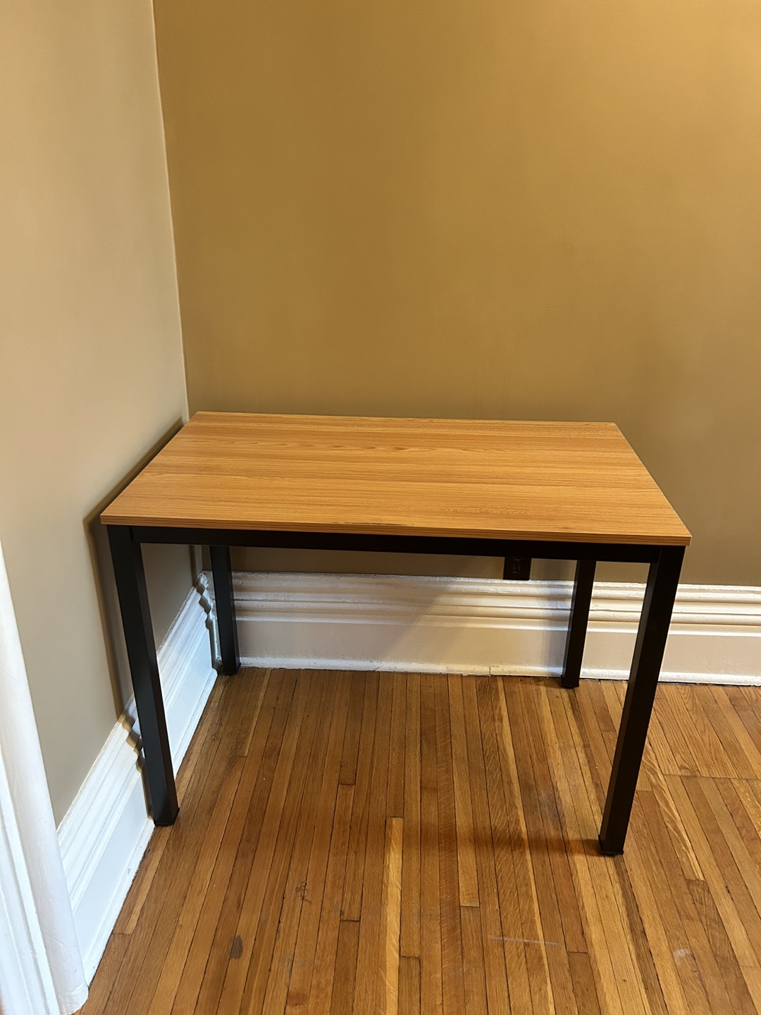 Desk thumbnail