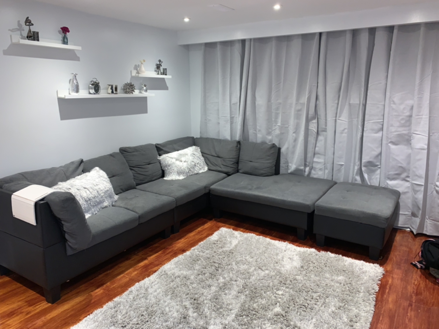 Grey L-shaped fabric Sectional Sofa / Couch with storage ottoman - photo 2