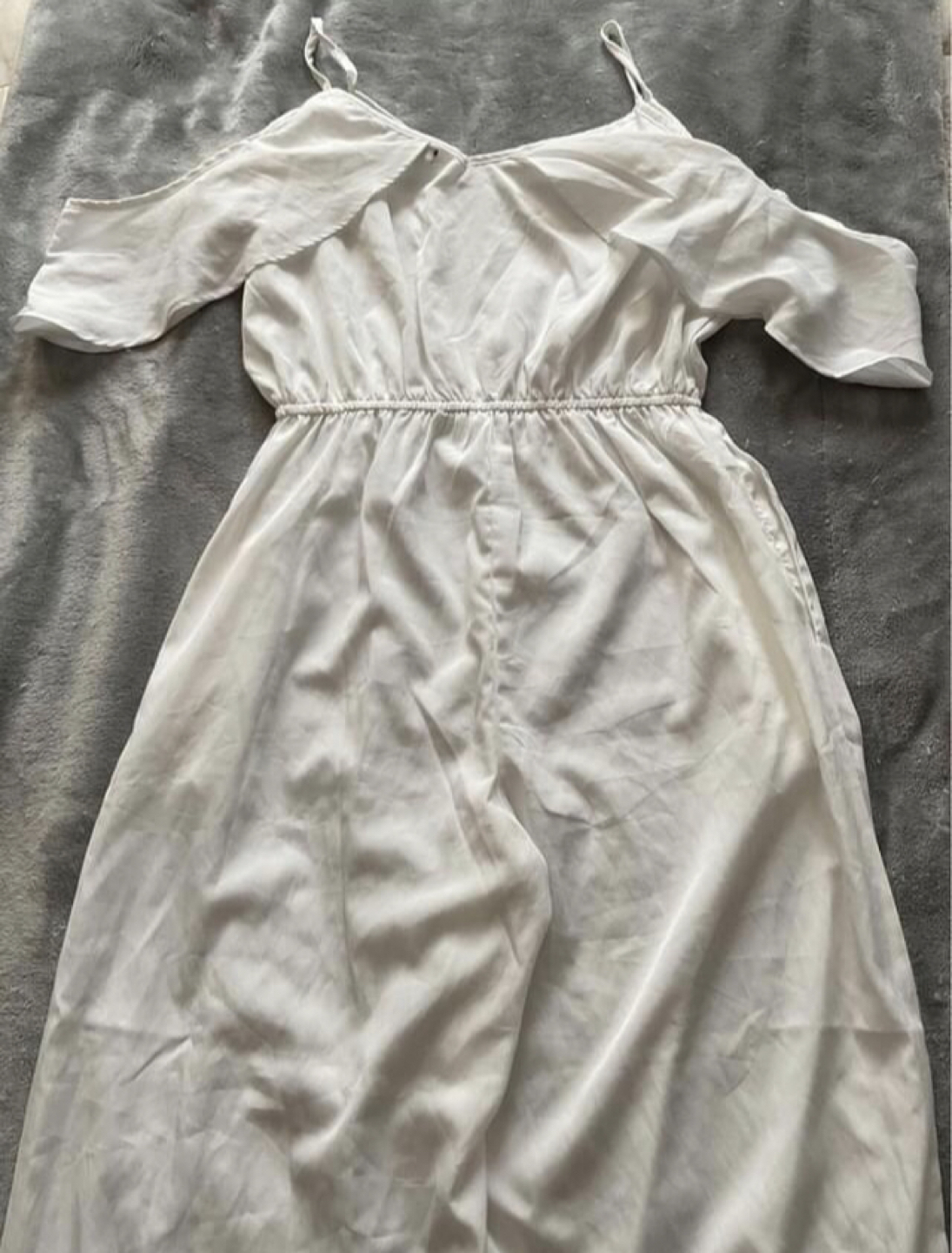 White Jumpsuit image indicator(2)