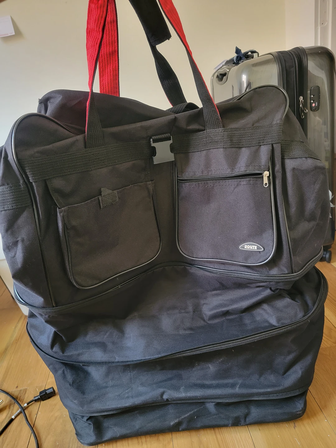 huge black bag that can adjust - photo 3