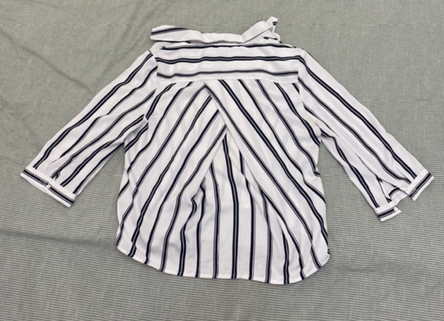 tally weijl - black and white striped blouse image indicator(2)