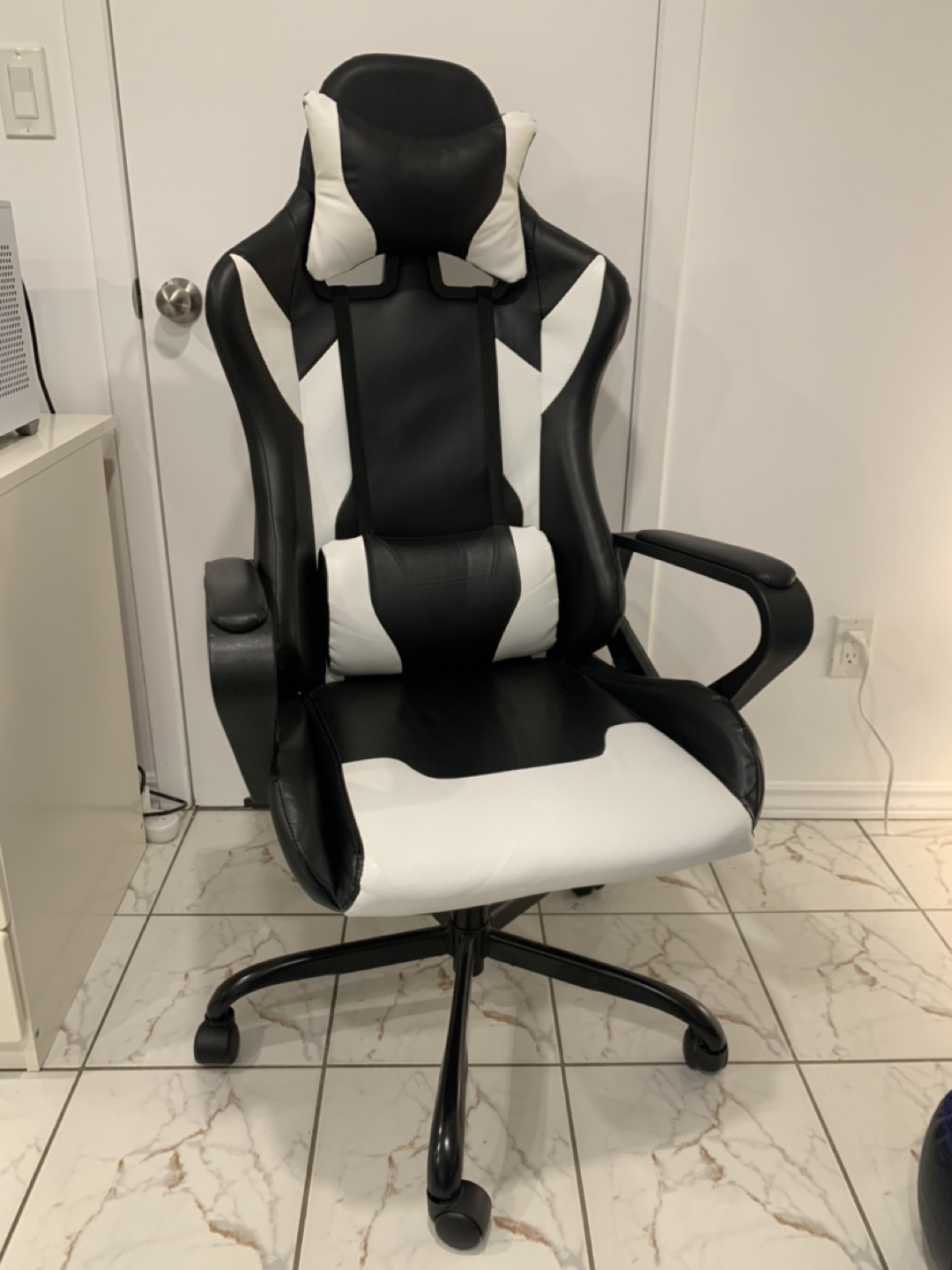Black & White Gaming Chair / Office Chair