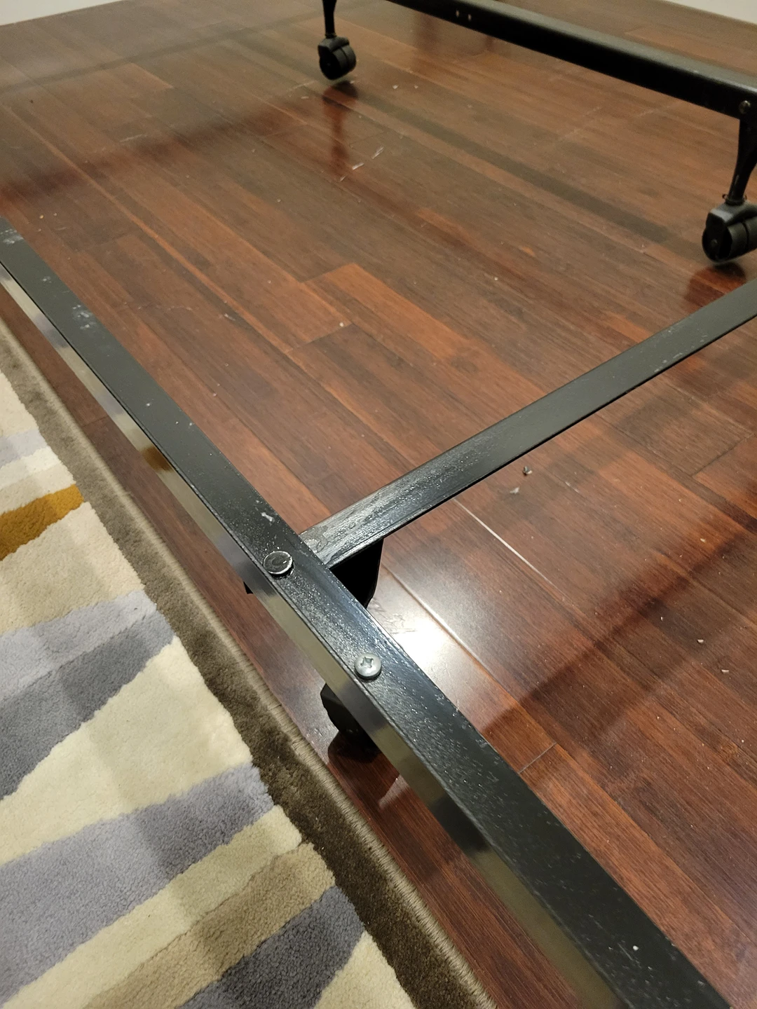 Metal bed frame - photo 2