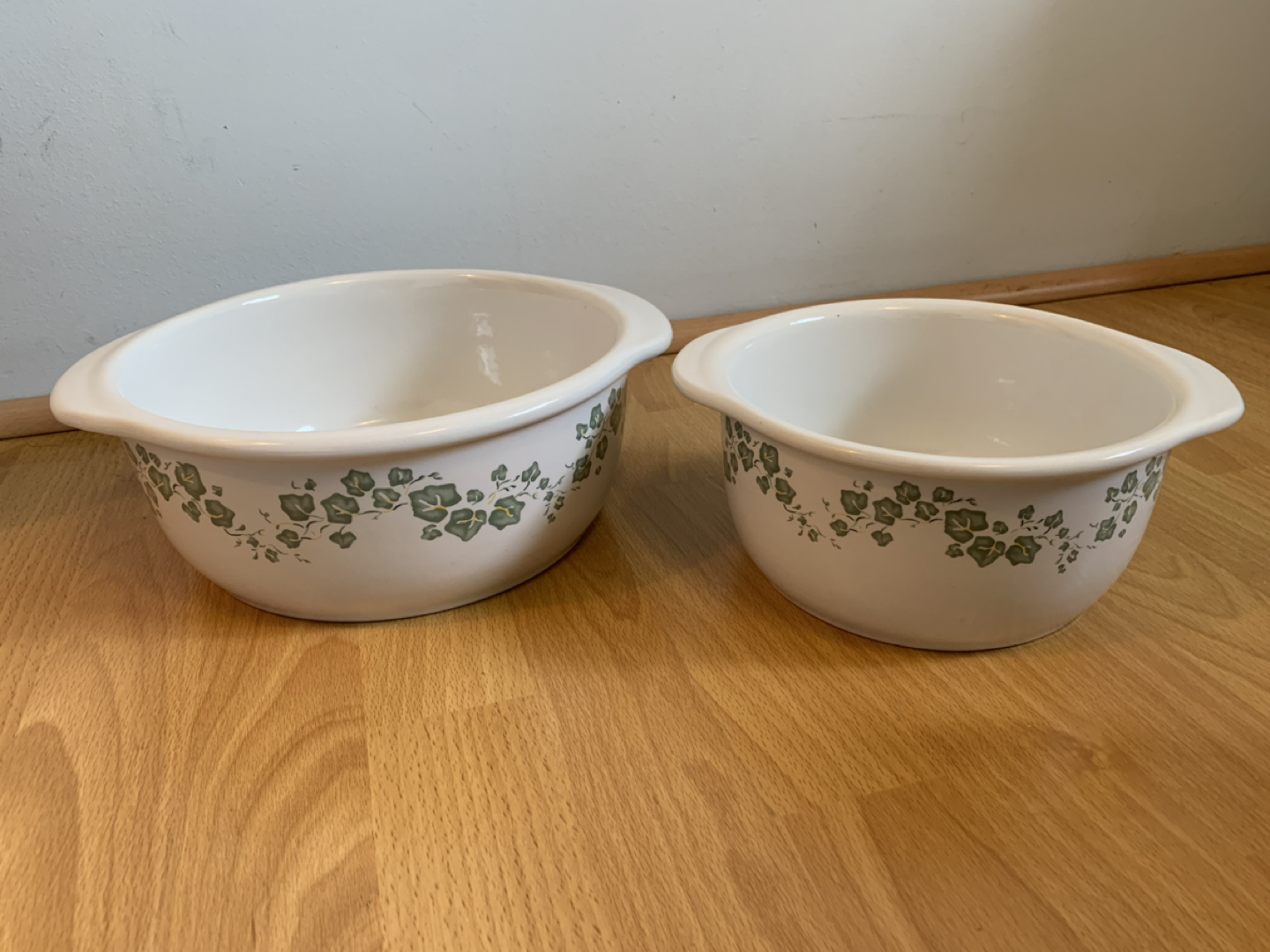 Set of two Corelle casserole dishes #freecycle thumbnail