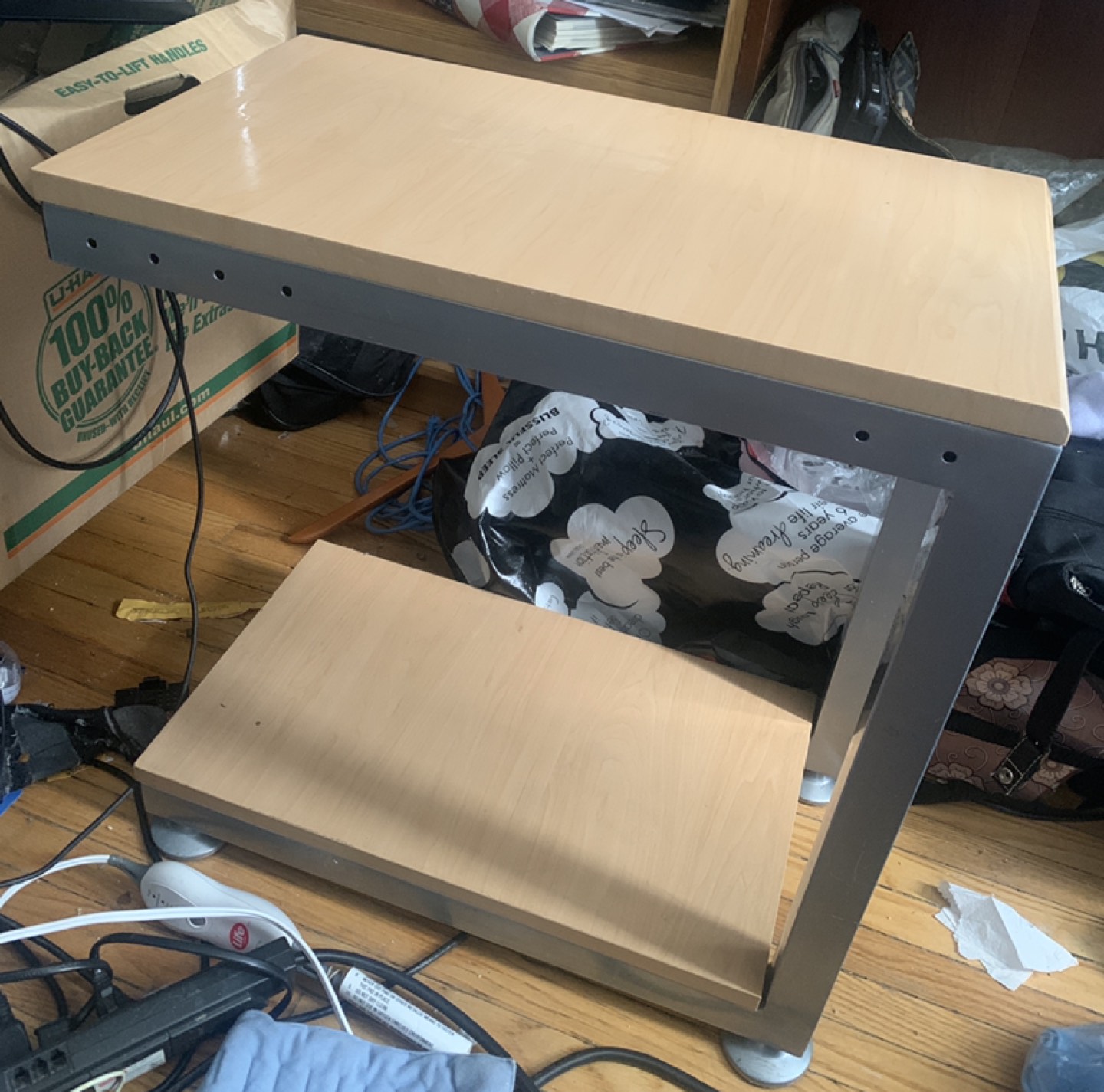 bed side table - photo 2