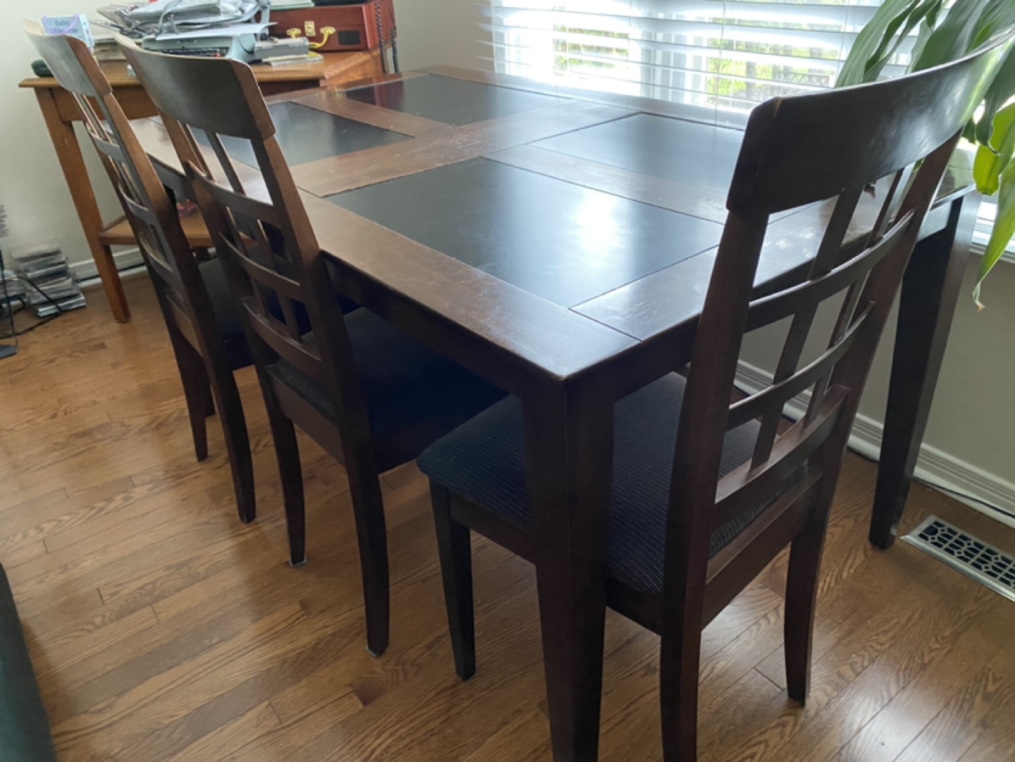 Dining room table with 3 chairs