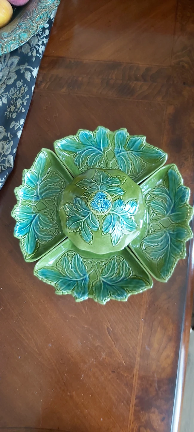 vintage serving dish image indicator(5)