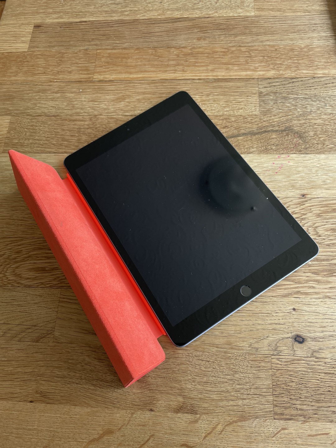 iPad 8th generation - photo 3