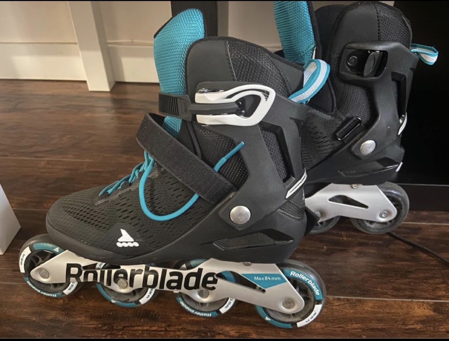 In-line rollerblades - photo 3