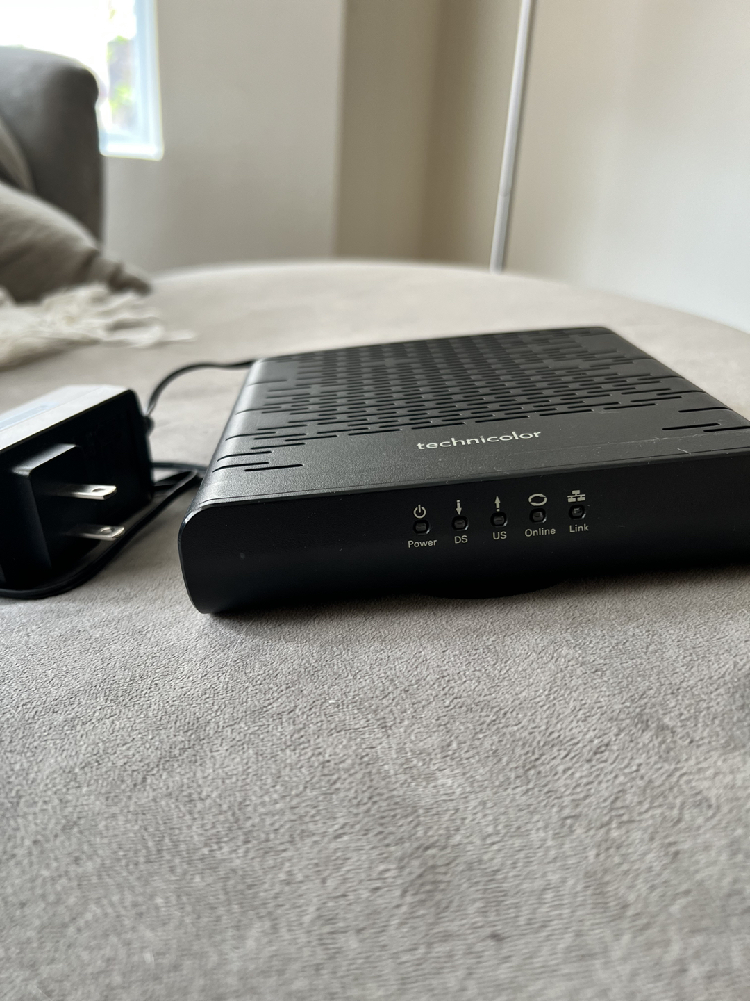Technicolor TC4350 Cable Modem thumbnail