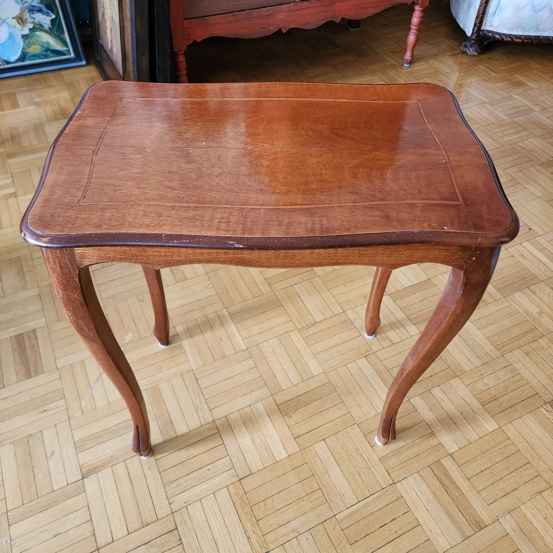 #FREECYCLE# SMALL ANTIQUE SIDE TABLE thumbnail