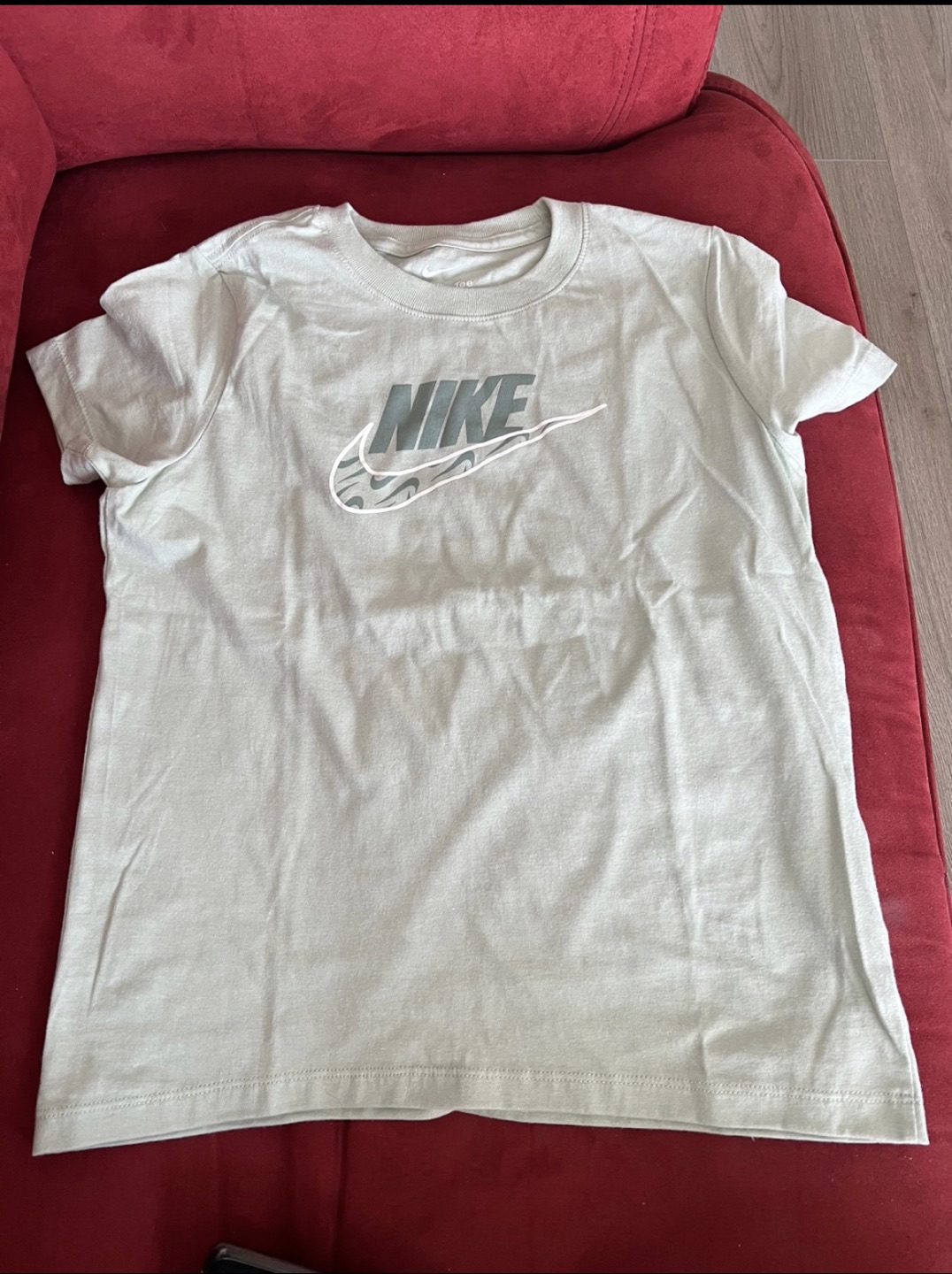 Brand new NIKE tshirt thumbnail