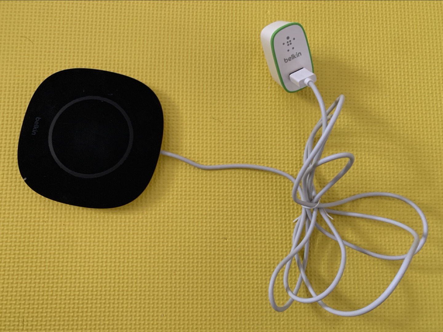 Belkin wireless phone charger thumbnail