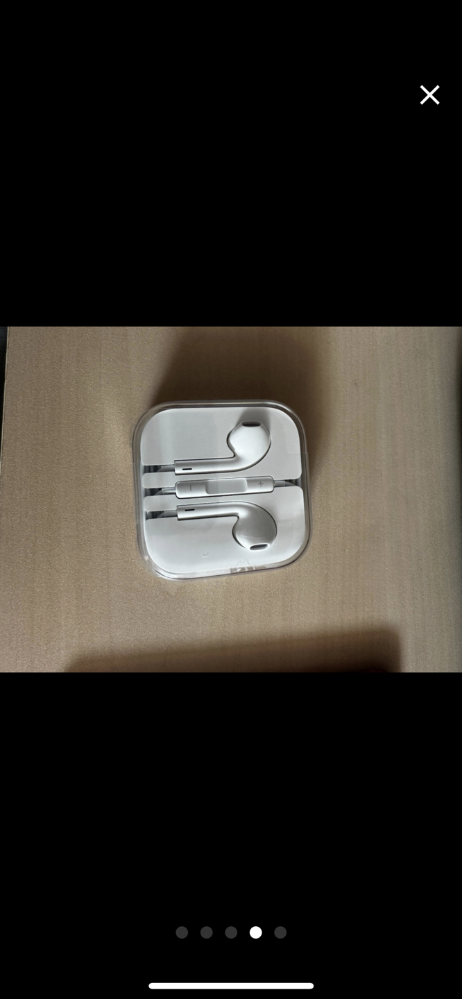 New iPhone Earbuds thumbnail