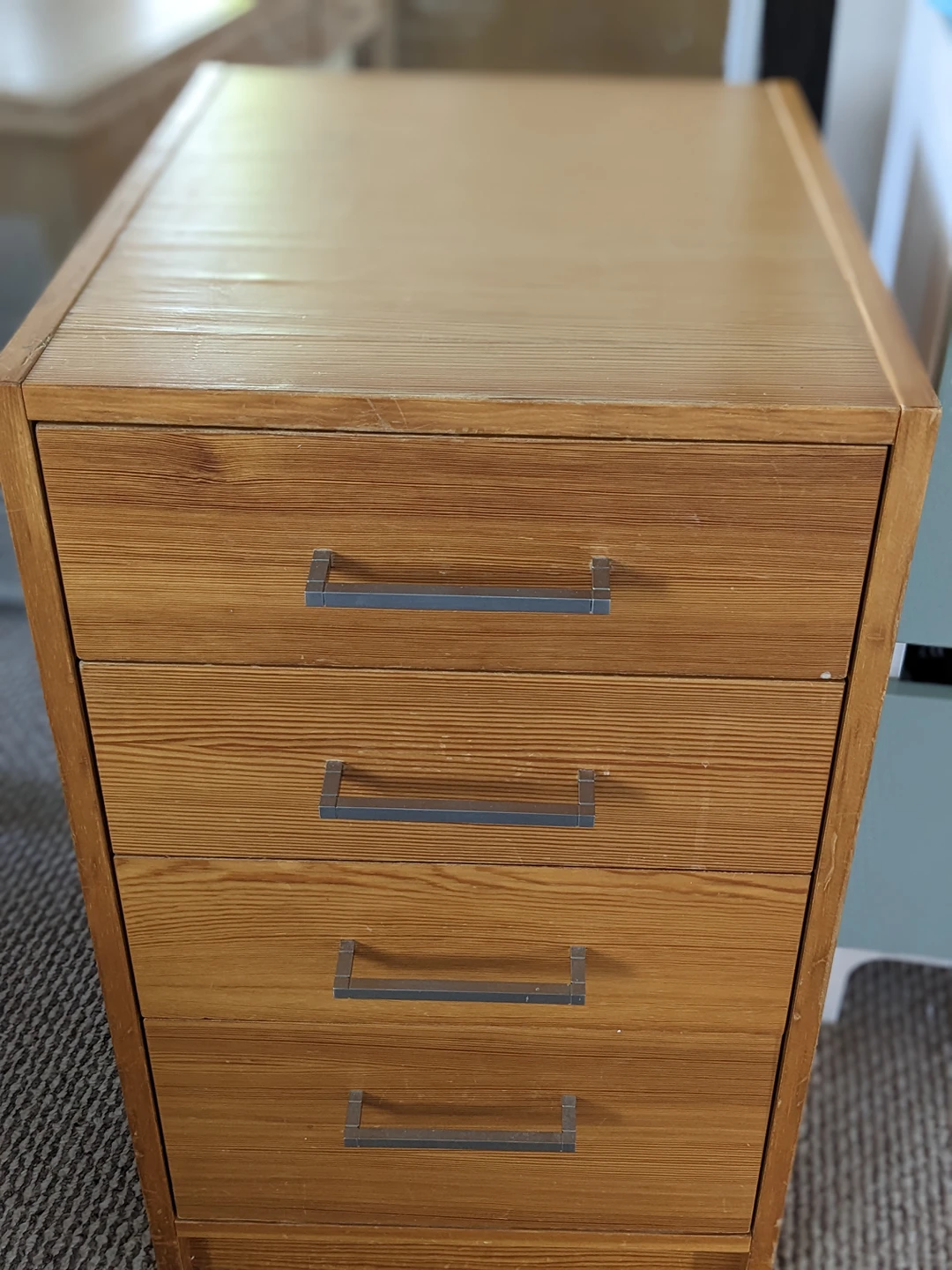 4 drawer wooden bedside table - photo 2