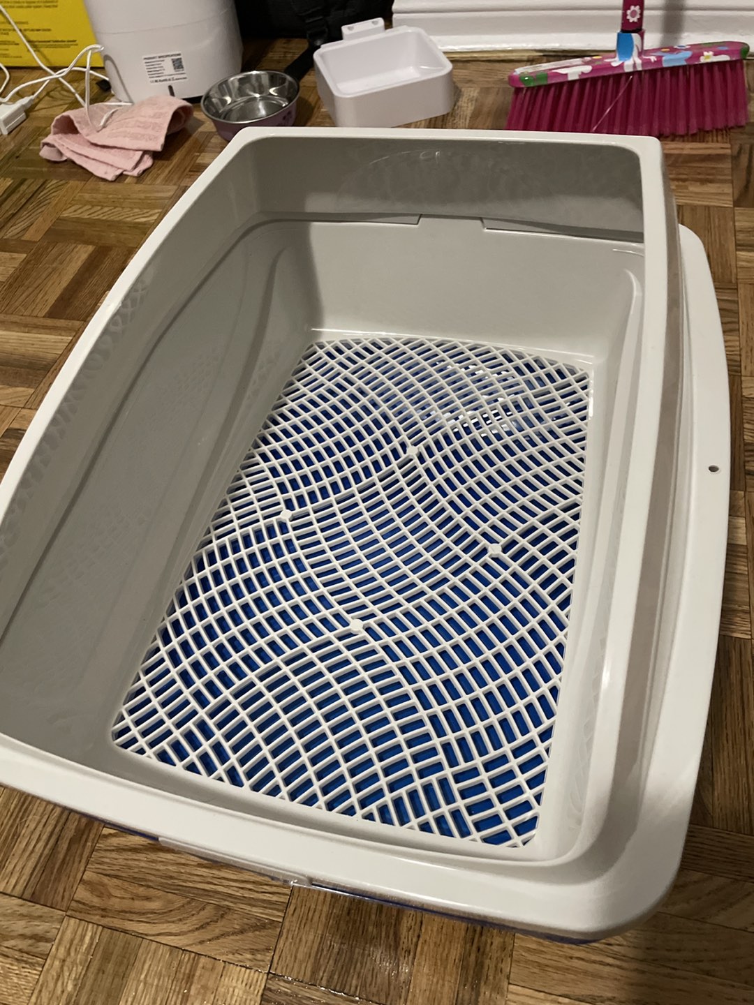 Cat litter box - photo 2