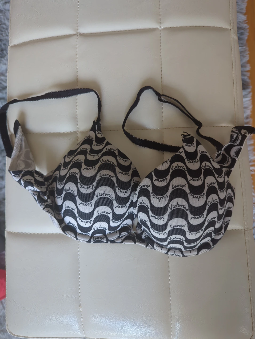 32C Victoria secrets - photo 2