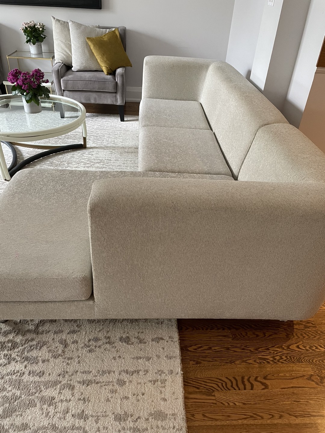 Sectional sofa with removable and washable covers - photo 4