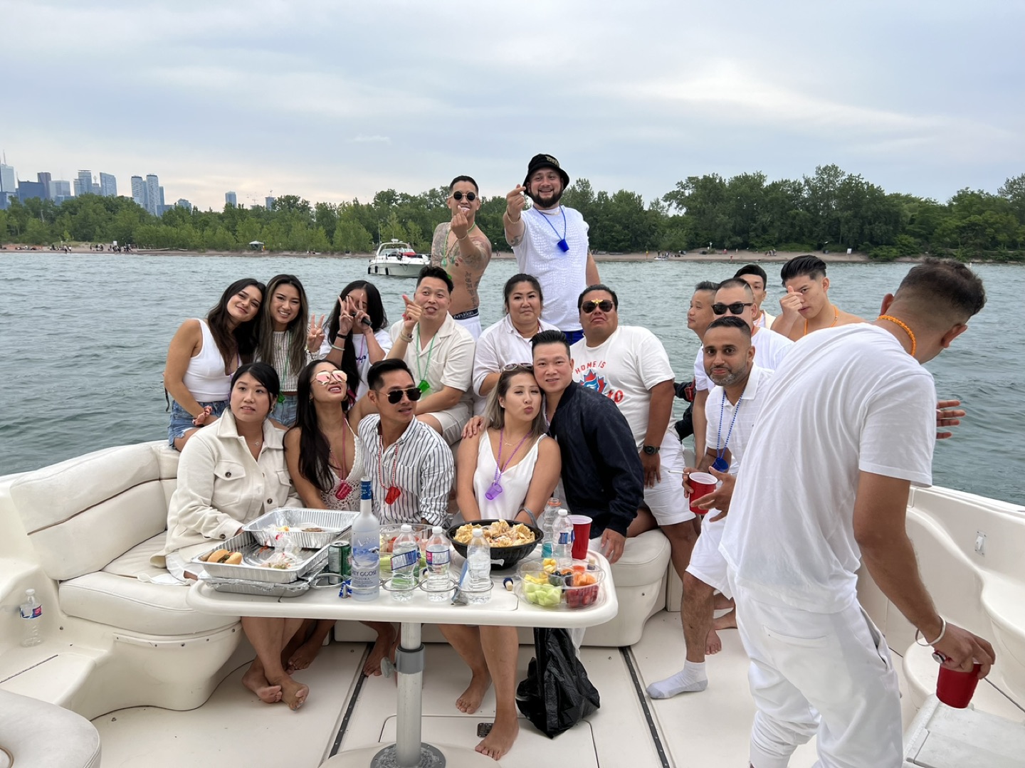 Luxury Yacht Rental - photo 5