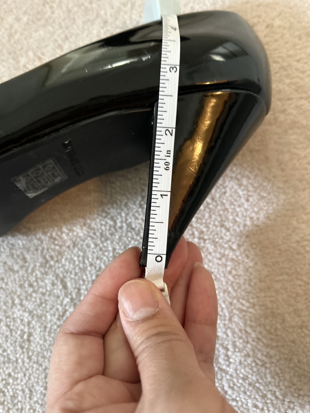 Black heels image indicator(4)