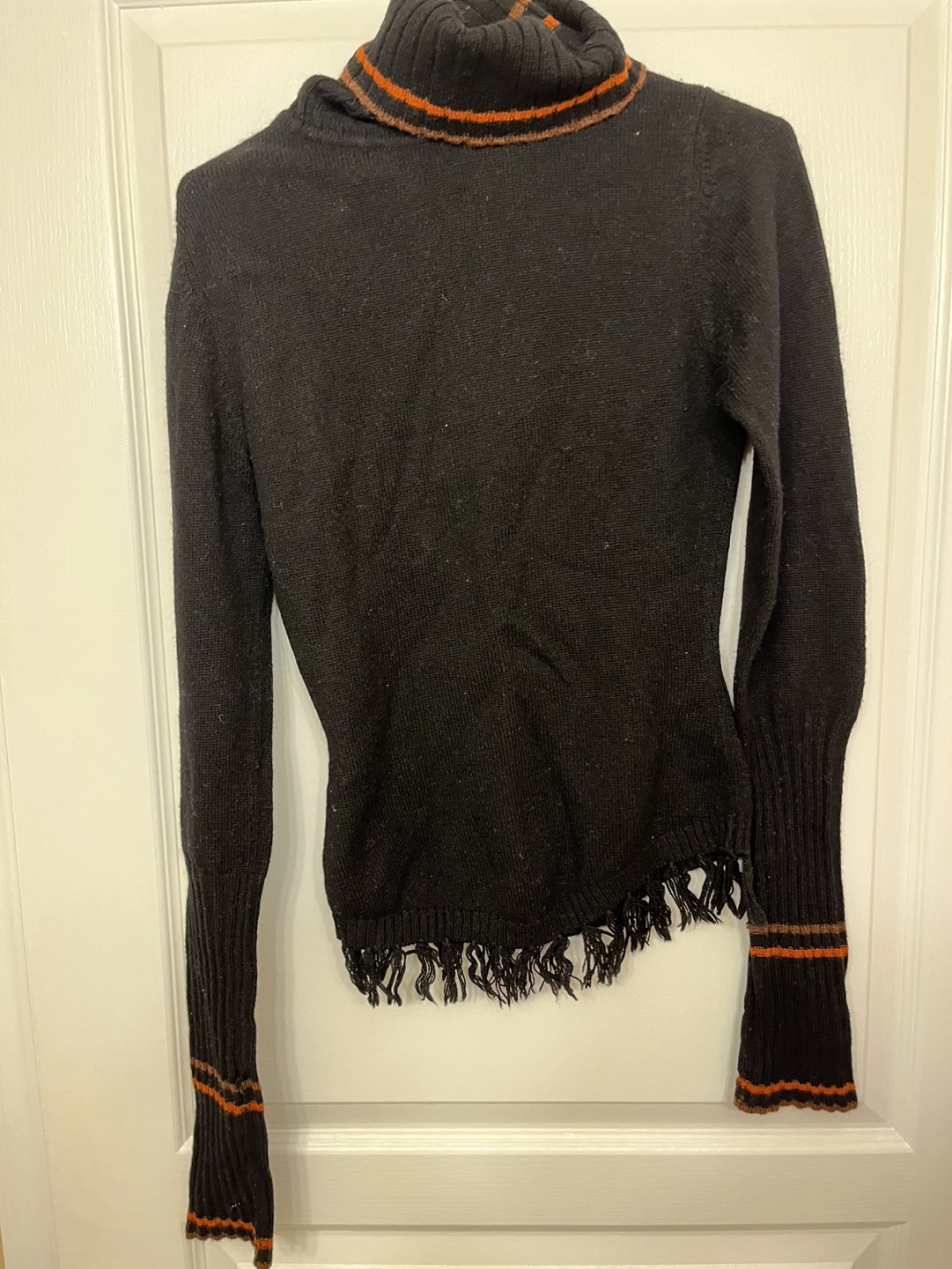 100% lambwool sweater thumbnail
