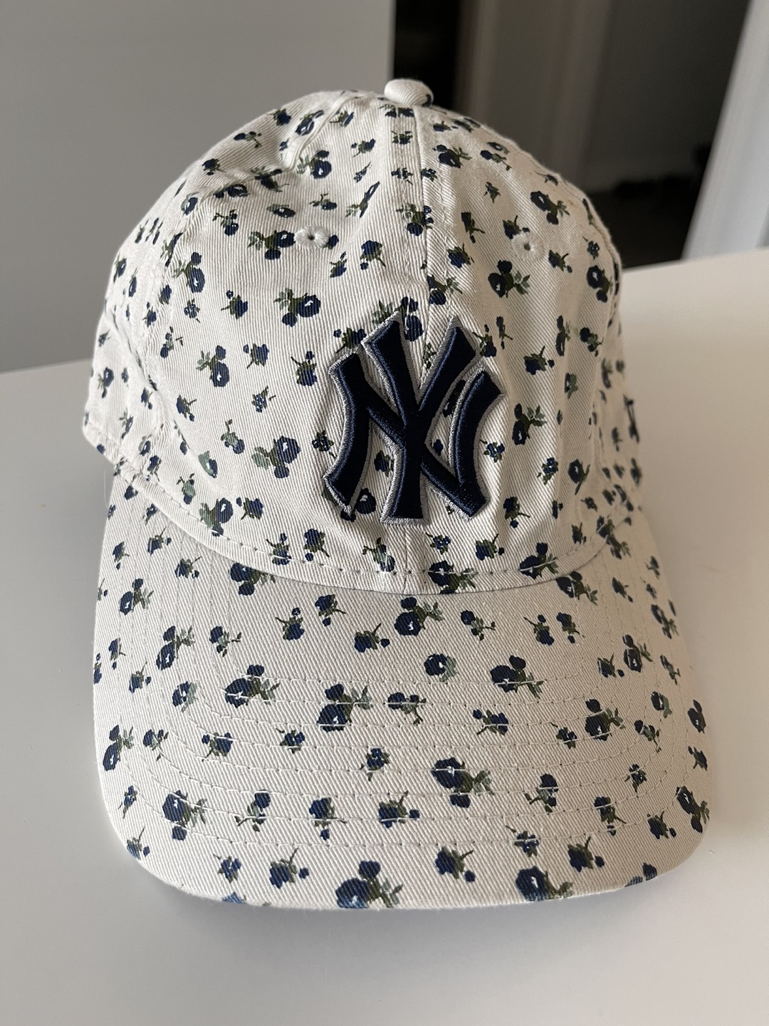 9 TWENTY NY hat thumbnail
