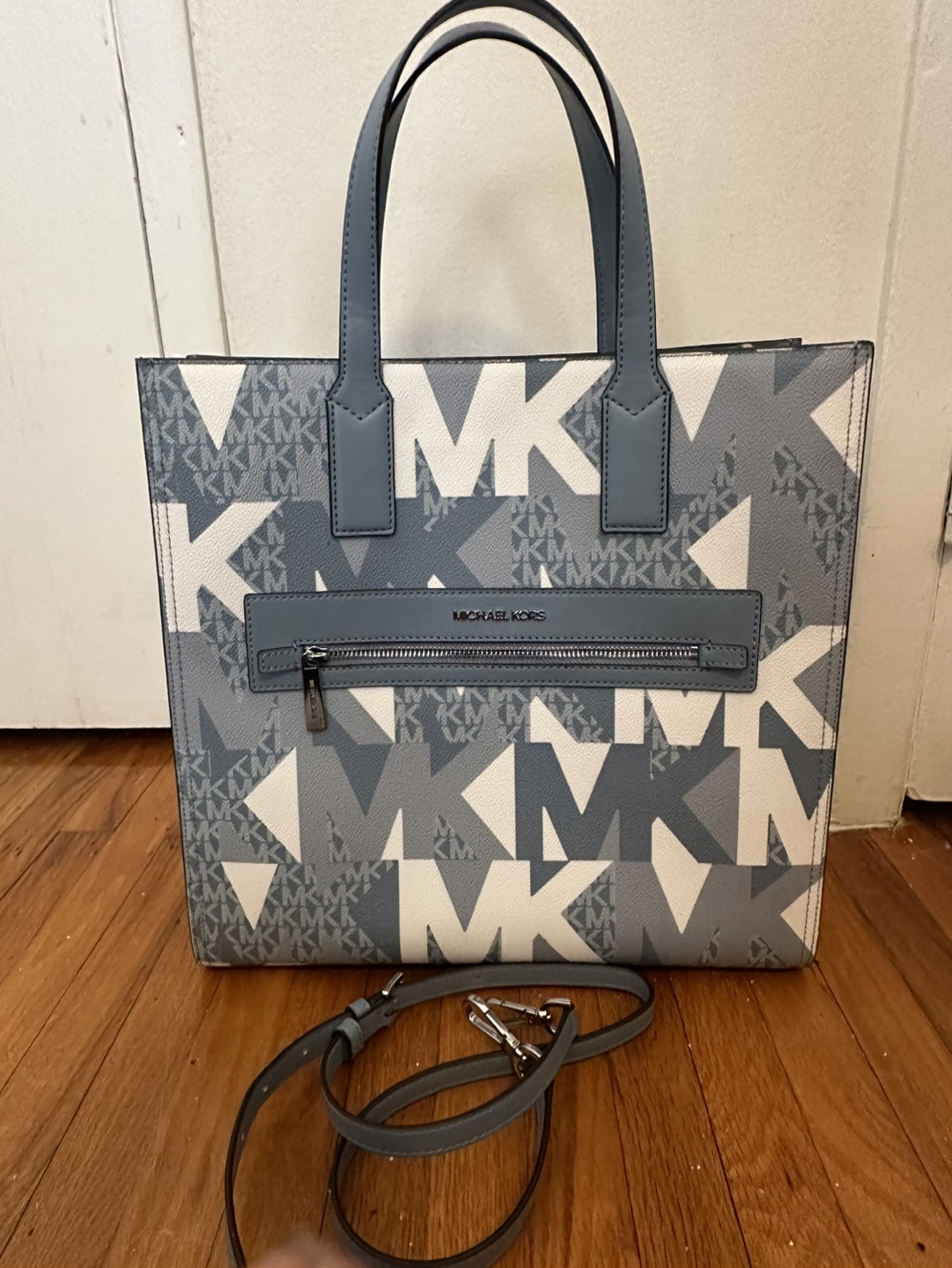 Micheal kors tote bag