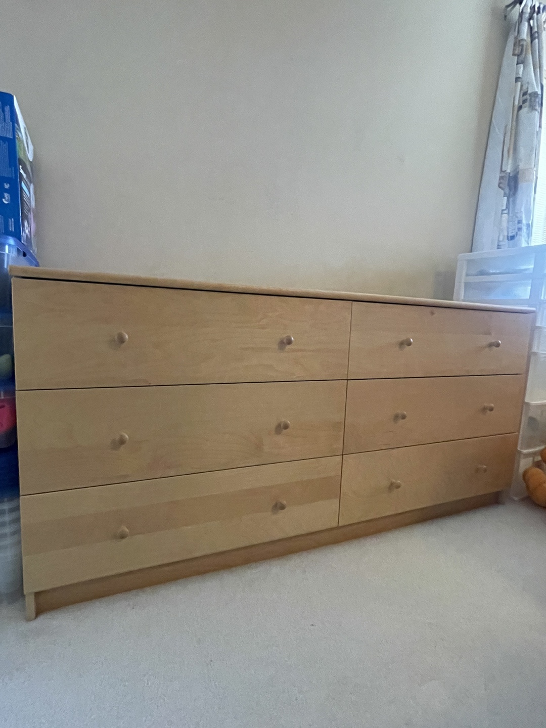 FREE TO GO Sturdy wooden drawer unit