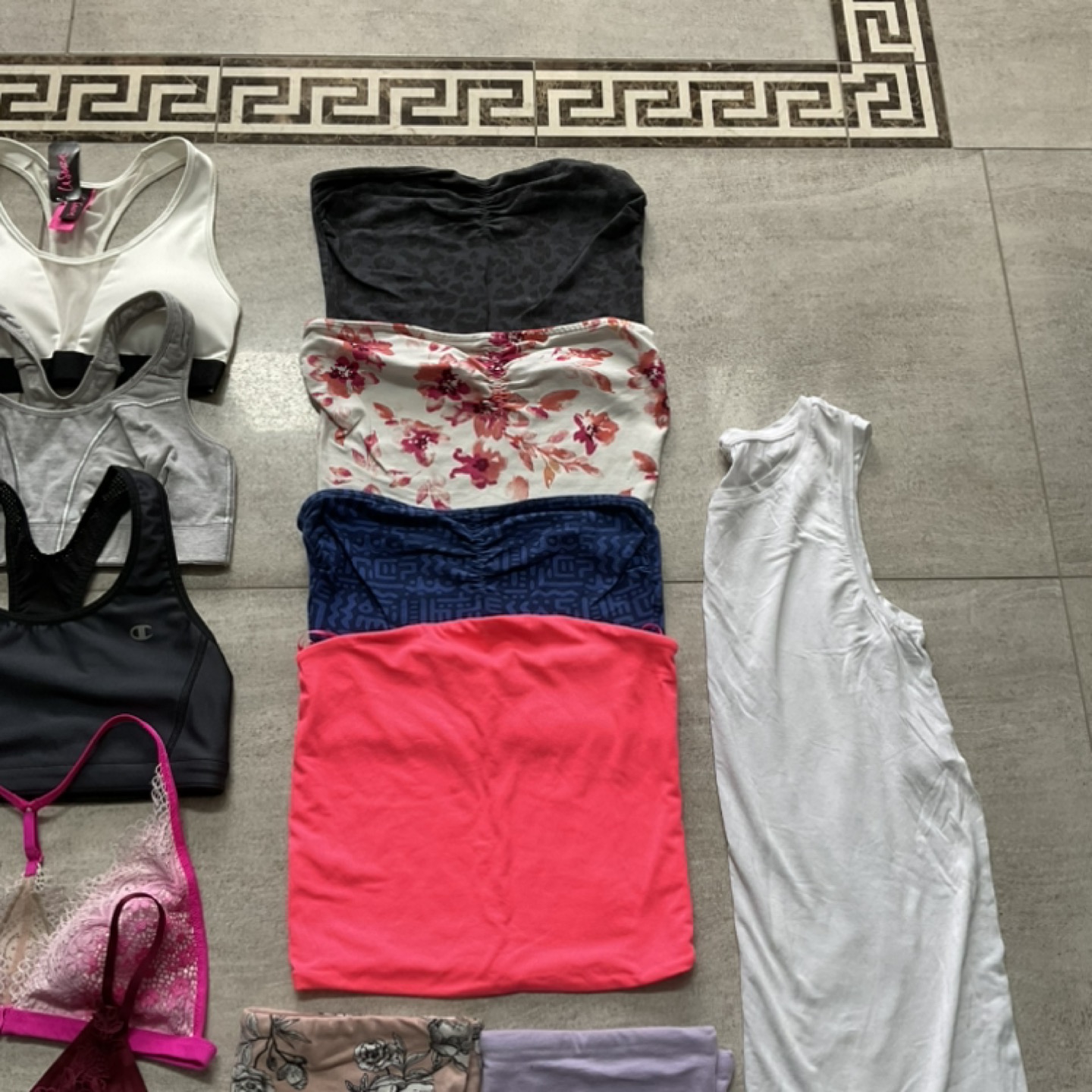 ☀️ XS/S LOT OF 22 TANK TOPS ☀️ - photo 4