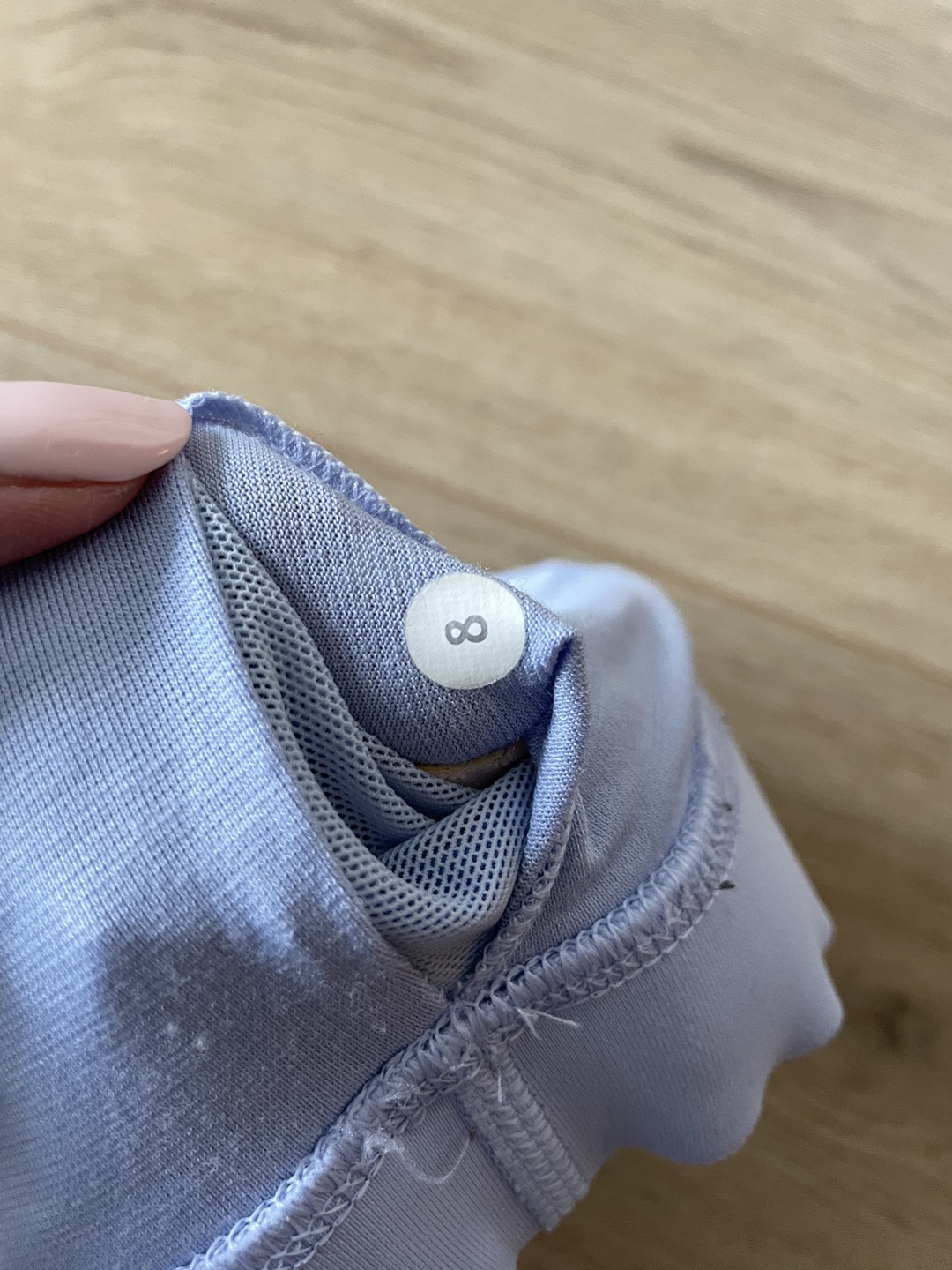LIKE NEW Lululemon Sports Bra Size 8 - photo 3