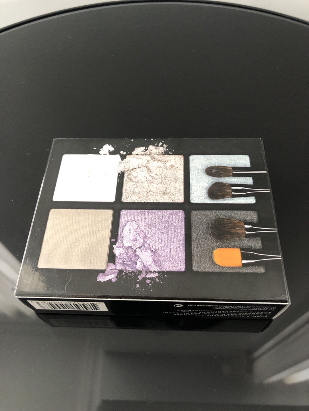 Bobbi Brown eye shadow palette and mini brushes