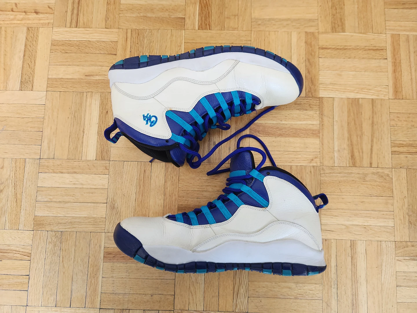 Jordan 10 Retro Charlotte (2016)
