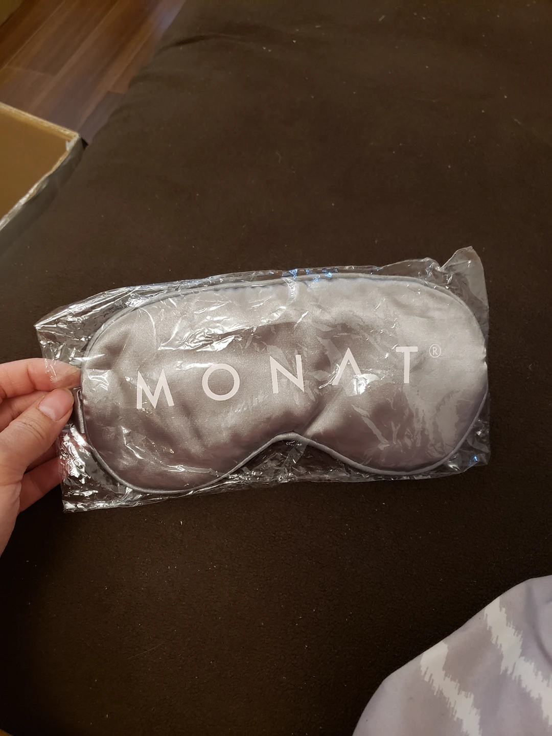 monat silk eye sleep mask thumbnail