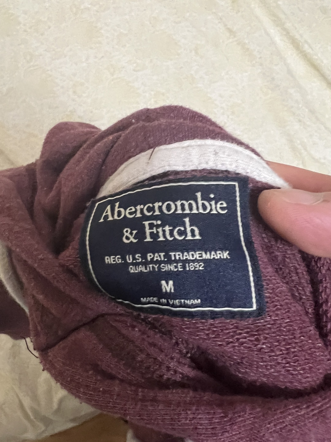 Abacrombie and fitch hoodie size M - photo 3