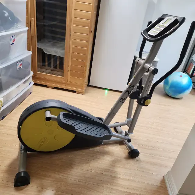 Elliptical Trainer - photo 2