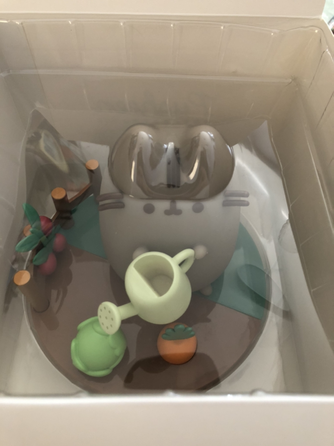 Pusheen Gardening Figure image indicator(2)