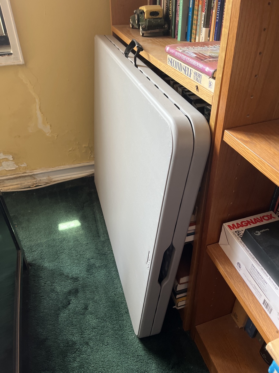 Folding table (6 foot) - photo 2