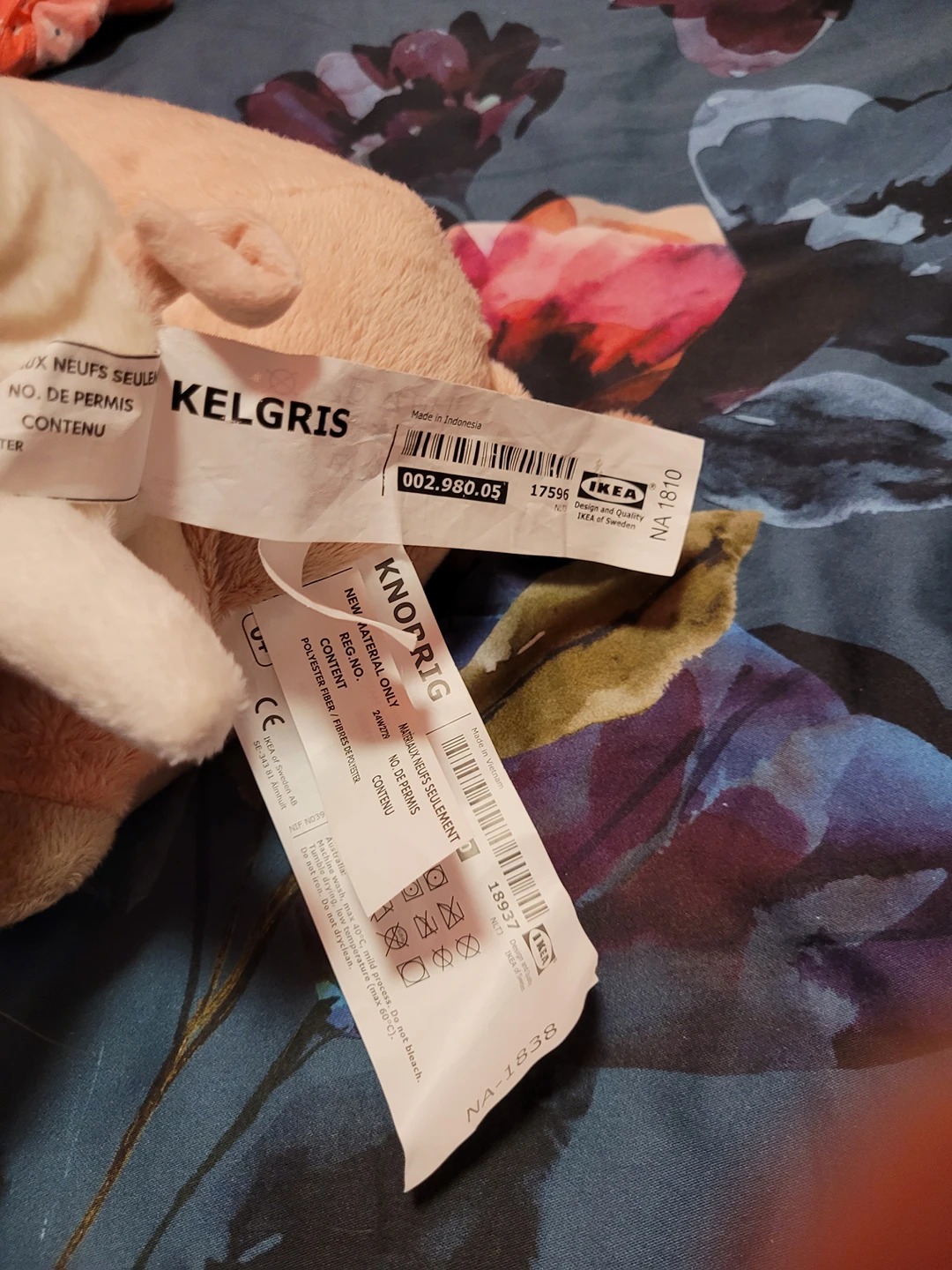 x2 Ikea stuffed animals image indicator(3)