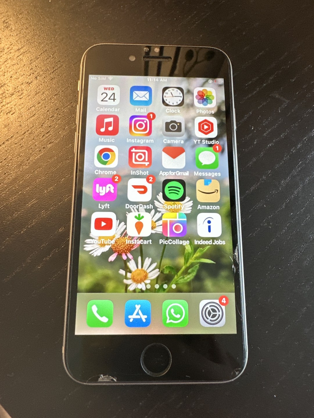 Iphone 6s used almost 4 years - photo 2