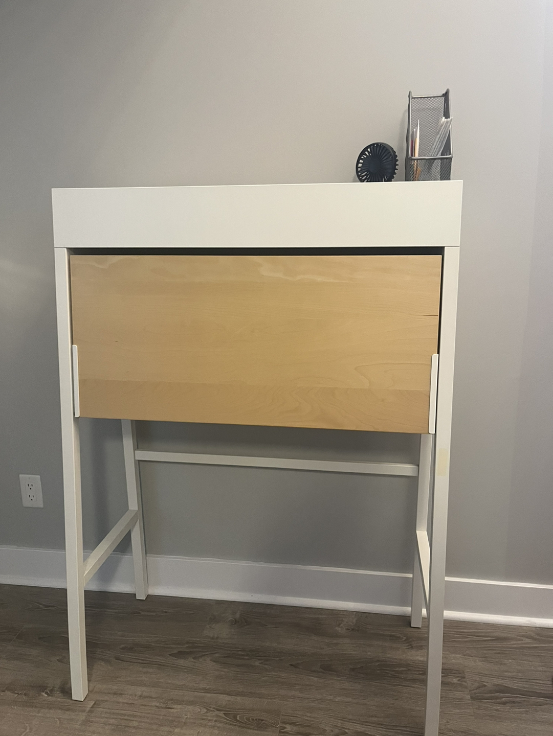 ‘Secretary’ style desk/table/hutch with shelf