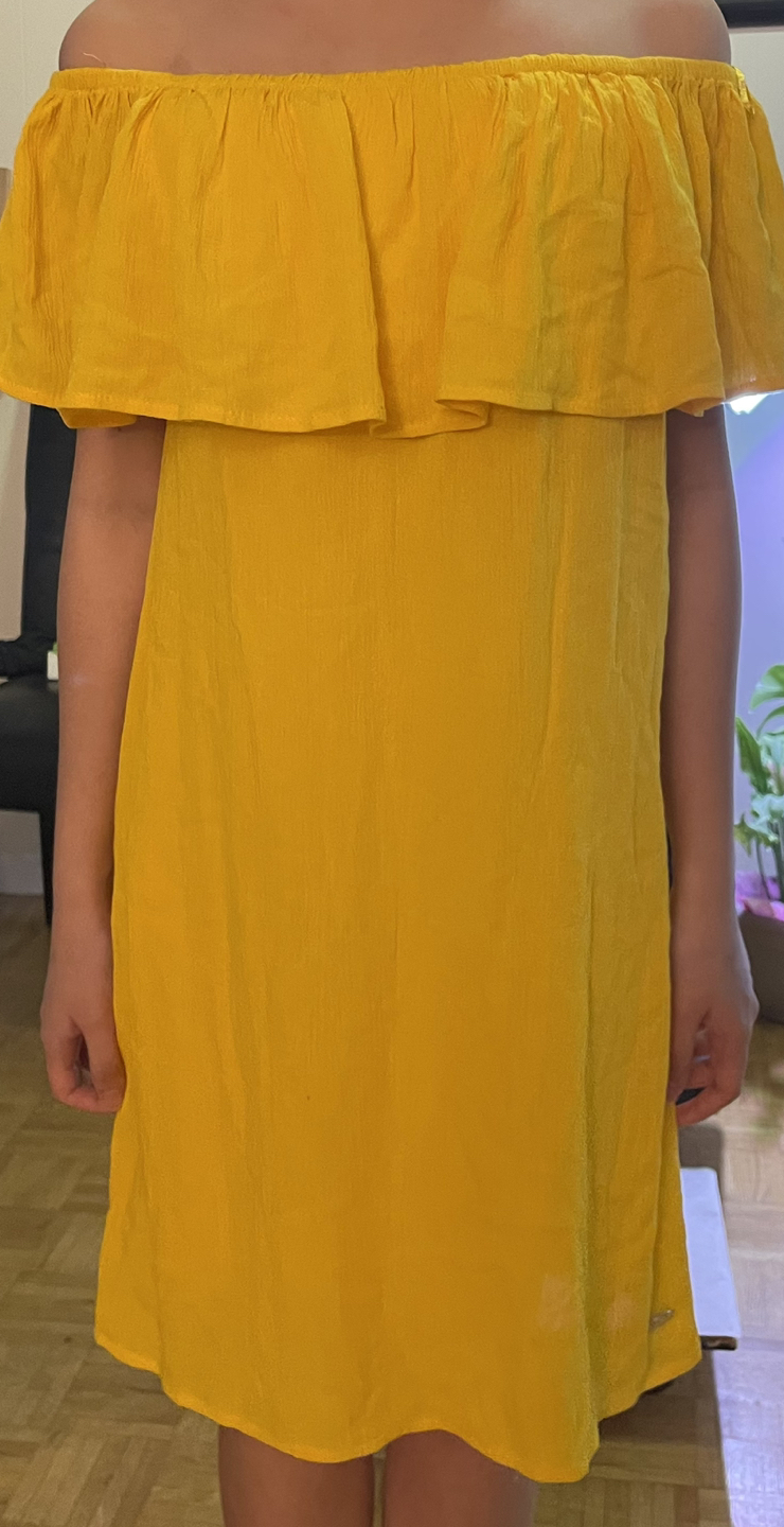 Women dress thumbnail