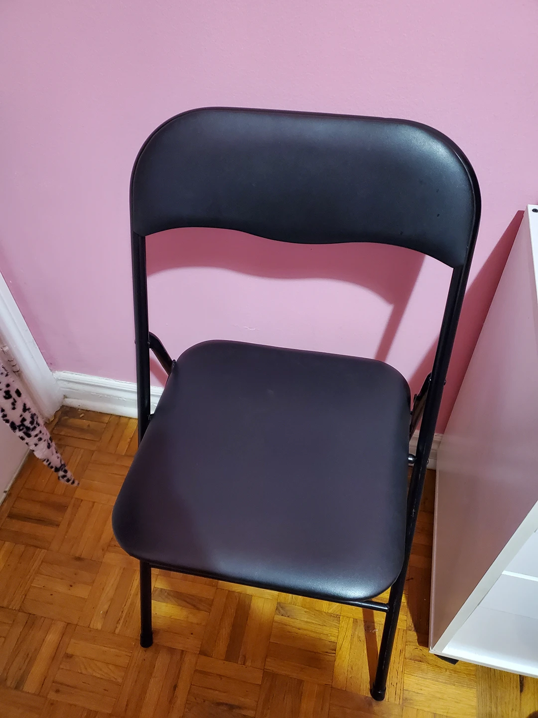 folding chairs each $13 - photo 2