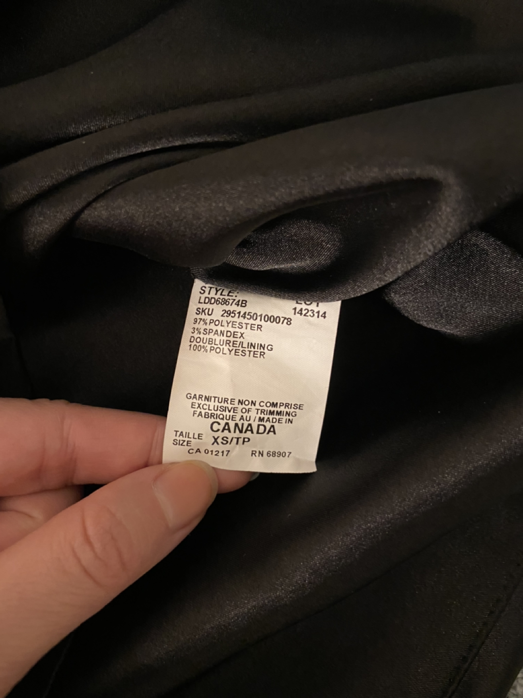 Le Chateau Black Satin Dress image indicator(6)