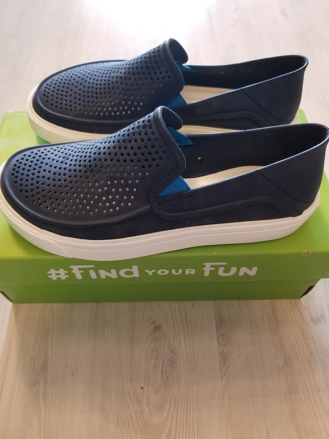 Crocs Kids' CitiLane Roka Slip-On Blue Size J3 Brand New - photo 2