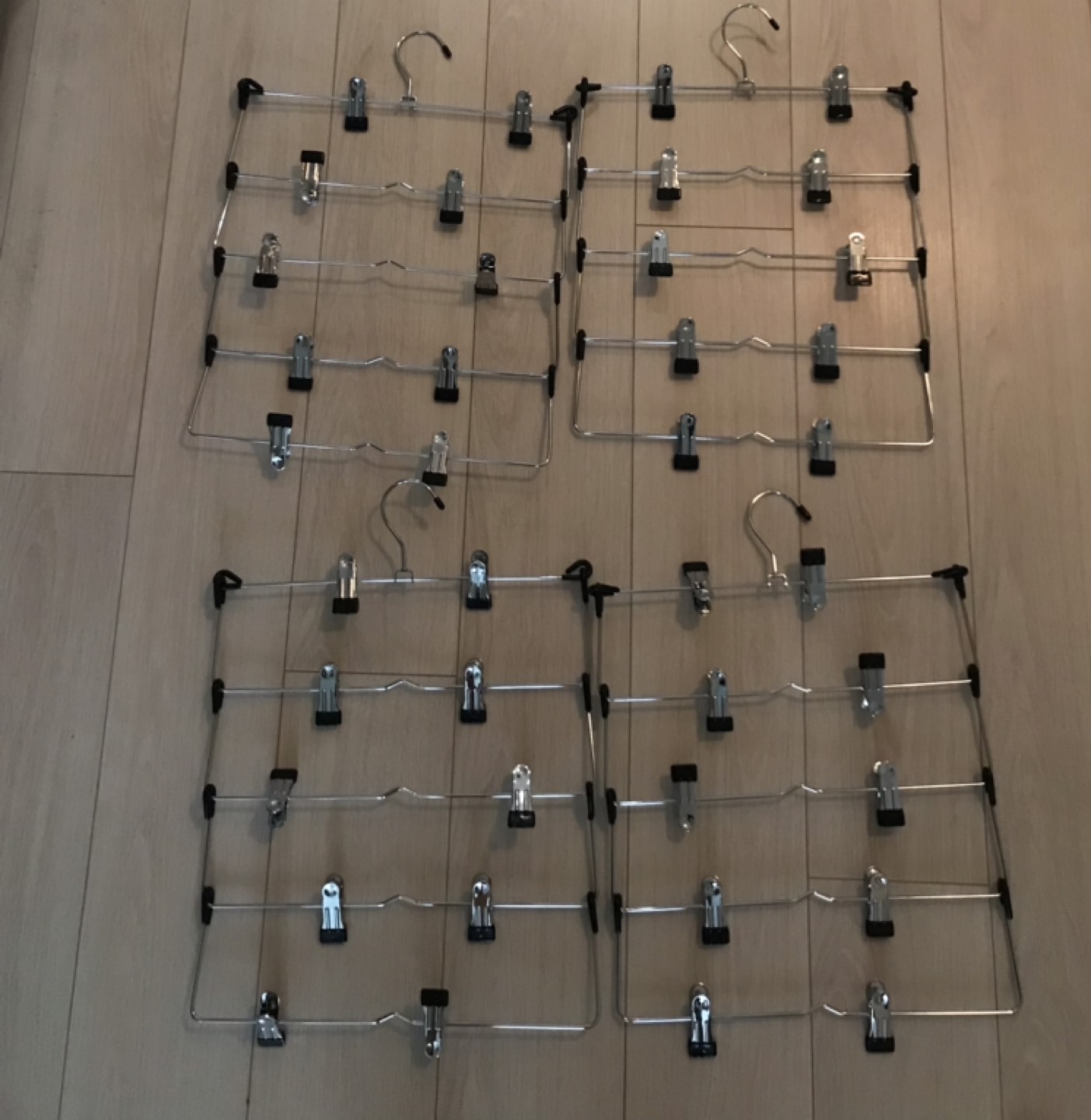Space saving 5 tier metal hangers with clips (pack of 4) - photo 3